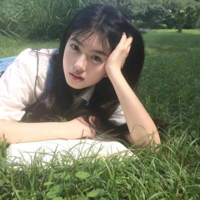 推动摇篮的手 封面